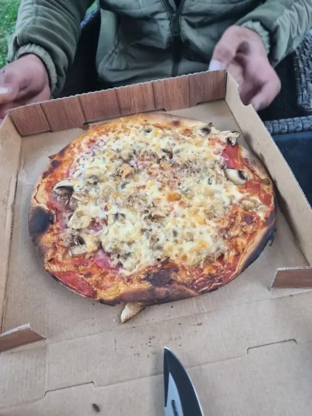 BookNoFees: Restaurante – Pizzeria Rialto – Wenden – Pizzería Rialto, foto 2