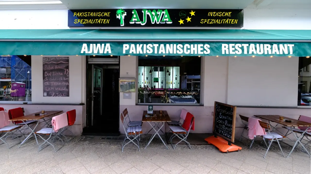 BookNoFees: Restaurante – Ajwa – Berlin – Perro, foto 1