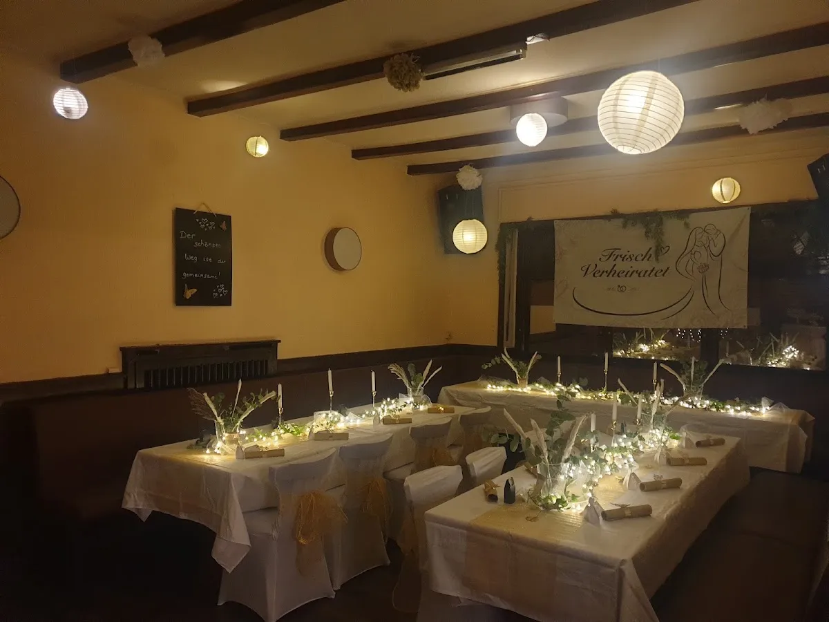 BookNoFees: Restaurante – Im Fäßchen Gaststätte – Hagen – Restaurante «Im Fäßchen», foto 1