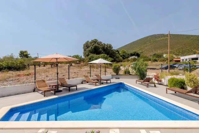 BookNoFees: Habitación Deluxe en Villa Mila Kastela – Kaštel Novi