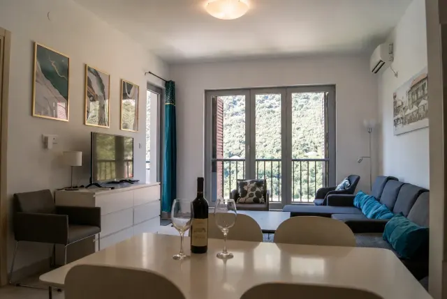 BookNoFees: alojamiento de vacaciones en Morinj – Departamento Madela en Morinj