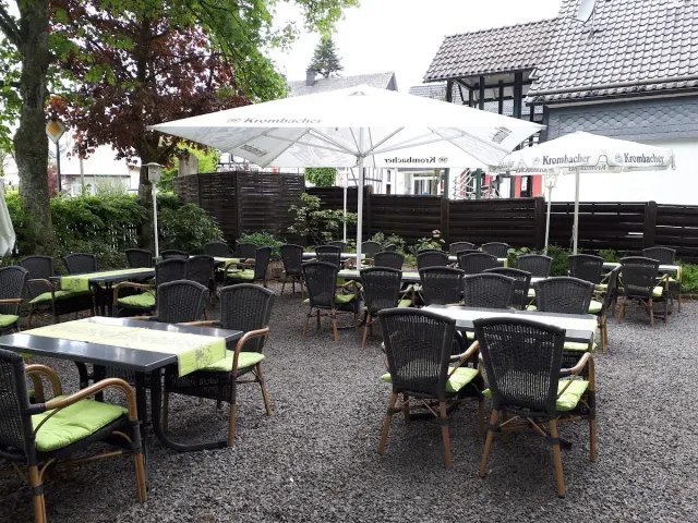 BookNoFees: Pizzeria Piccola, Kirchhundem