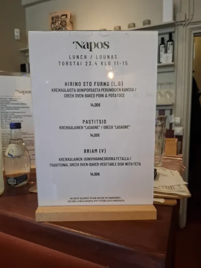BookNoFees: Restaurante – Napos – Helsinki – Soleado, foto 2