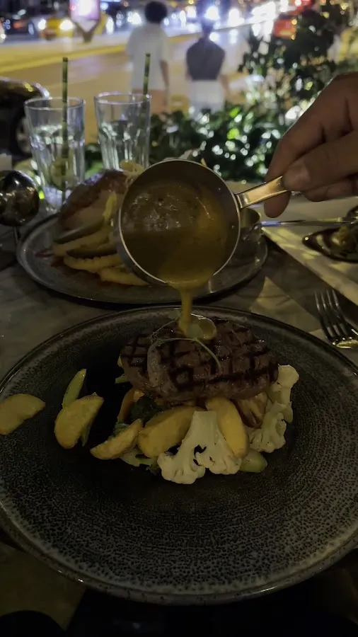 BookNoFees: Restaurante – Frontiere İstanbul – Istanbul – Fronteras Estambul, foto 3