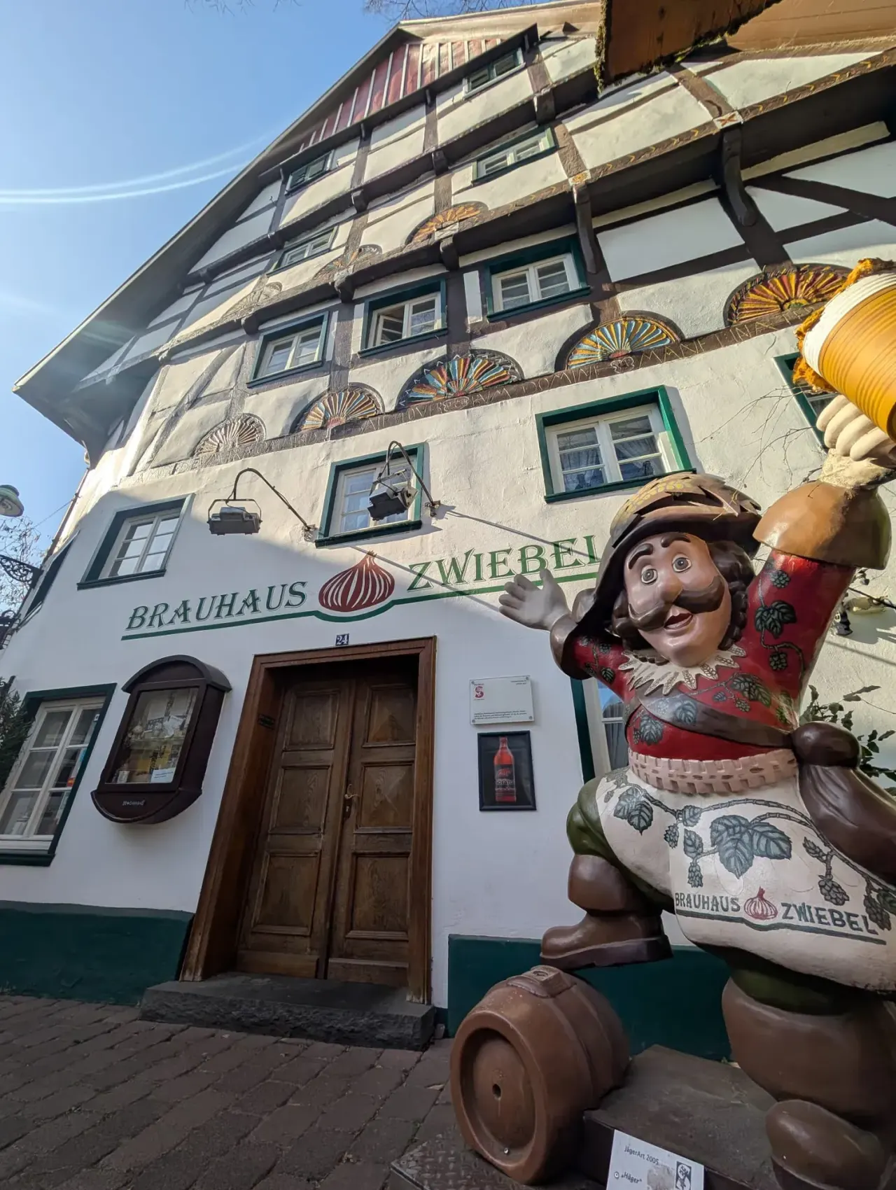 BookNoFees: Restaurante – Brauhaus Zwiebel – Soest – Cervecería Zwiebel, foto 1