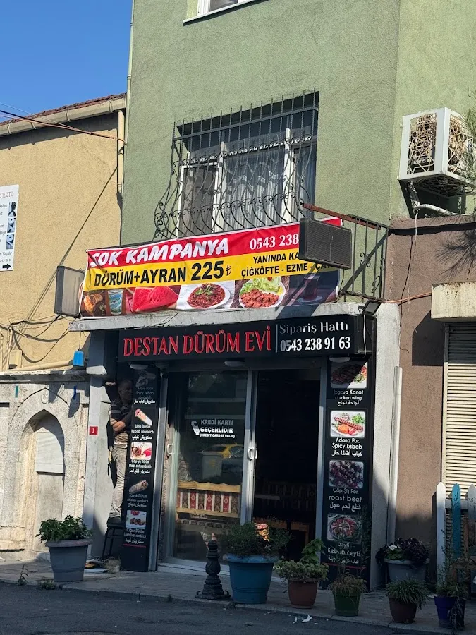 BookNoFees: Bar de tapas – Dürümcü - Destan Kebap & Dürüm – Istanbul – Tienda de dürüm - Destan Kebap & Dürüm, foto 1