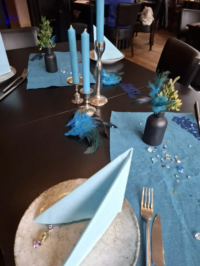 BookNoFees: Cafetería – Ambiente Am Markt – Lennestadt – Ambiente en el mercado, foto 2