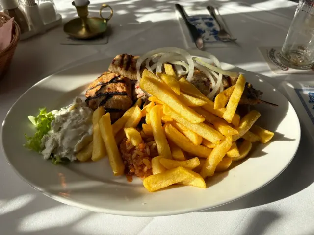 BookNoFees: Restaurante – Restaurant Athen – Witten – Restaurante Atenas, foto 3