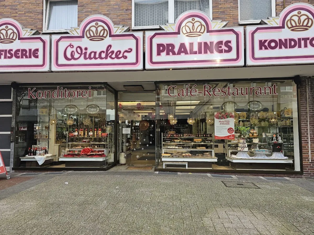 BookNoFees: Restaurante – Konditorei Café Wiacker – Herne – Pastelería y cafetería Wiacker, foto 1