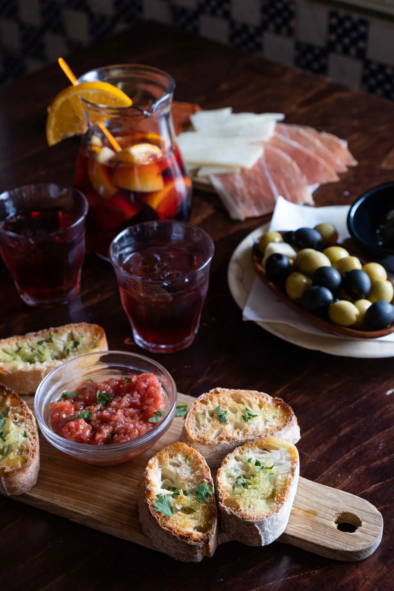 BookNoFees: Restaurante – Joselito Tapas – Amsterdam – Las tapas de la pequeña Josie, foto 1