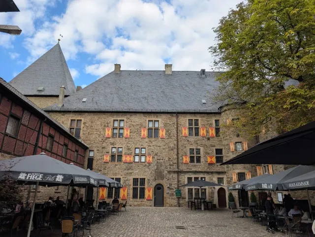 BookNoFees: Restaurante – Restaurant Haus Kemnade – Hattingen – Restaurante Haus Kemnade, foto 2
