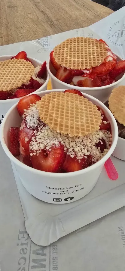 BookNoFees: Restaurante – Eiscafé Milanese – Schwerte – Eiscafé Milanese, foto 2