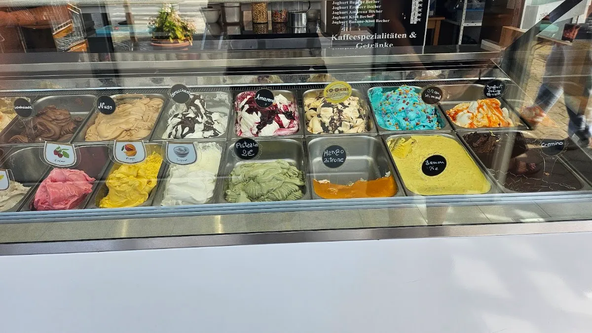BookNoFees: Restaurante – Eiscafé Milanese – Schwerte – Eiscafé Milanese, foto 1