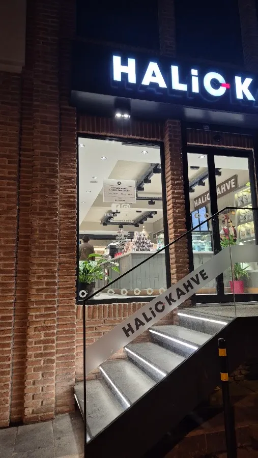BookNoFees: Cafetería – Haliç Kahve – Istanbul – Haliç Kahve, foto 1