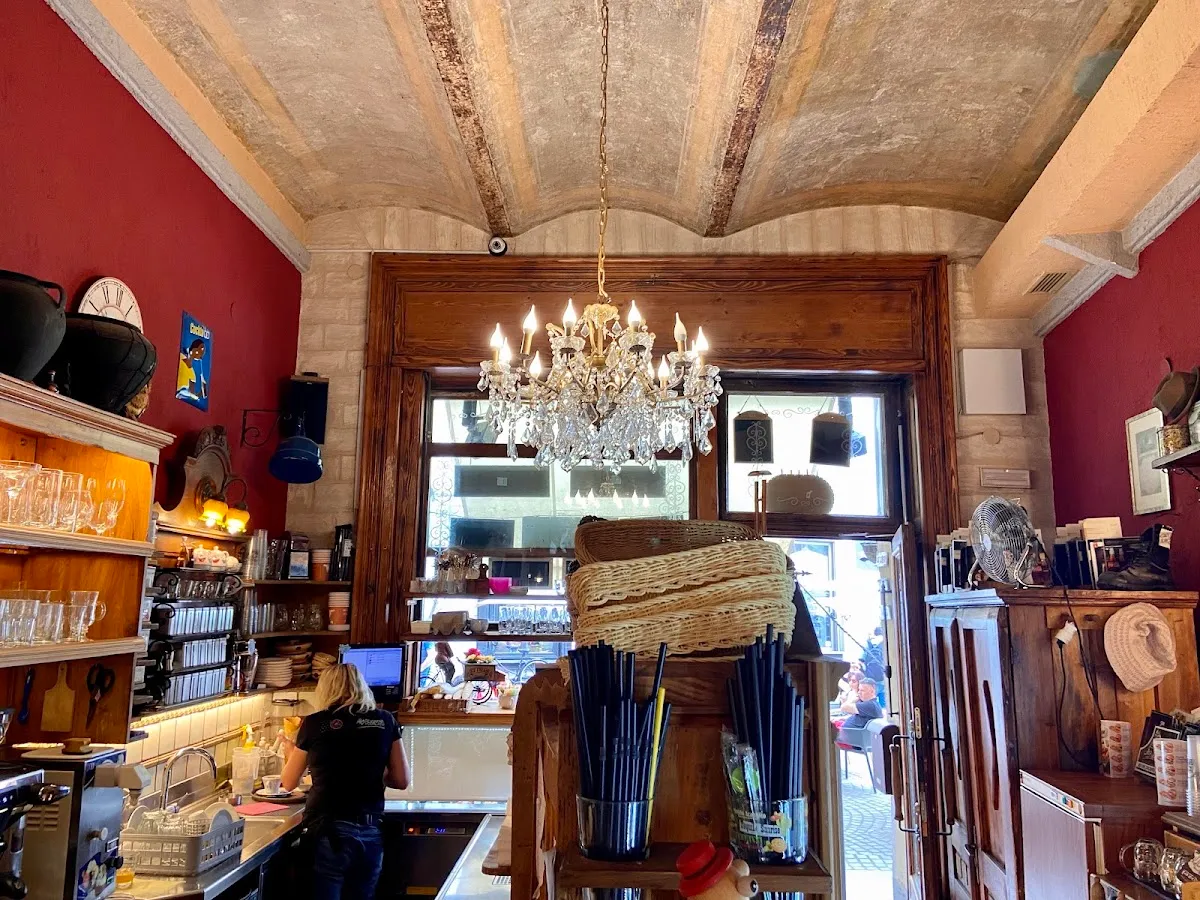 BookNoFees: Restaurante – Druga Violina – Ljubljana – Segundo violín, foto 1