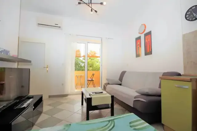 BookNoFees: alojamiento de vacaciones en Fažana – Departamento de vacaciones bien cuidado en Nata, cerca de la playa