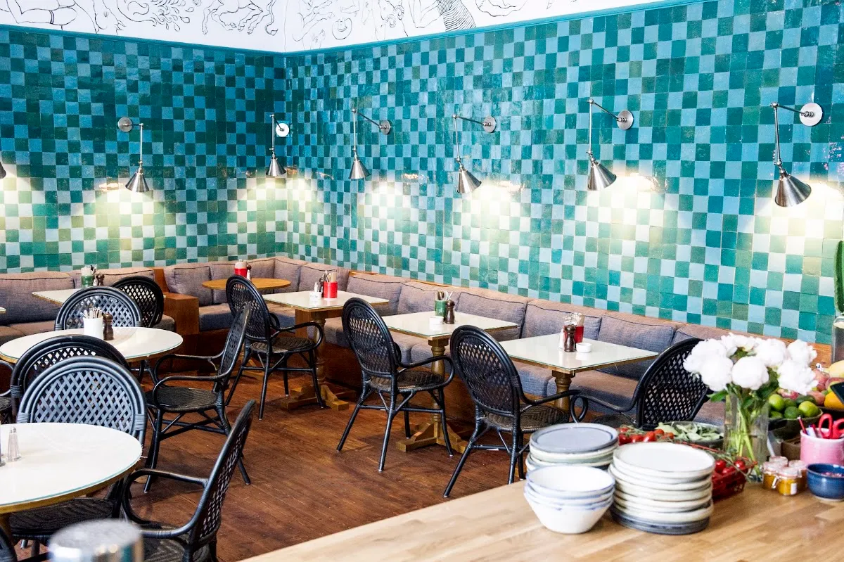 BookNoFees: Cafetería – Farm Girl – London – Chica del campo, foto 1