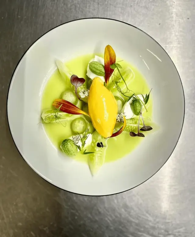 BookNoFees: Restaurante – Das Lokal im Hof – Vienna – El local en el patio, foto 3