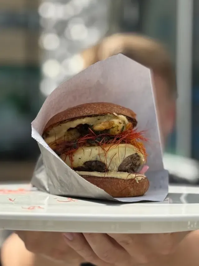 BookNoFees: Restaurante – Burgers & Wine – Helsinki – Hamburguesas y vino, foto 3