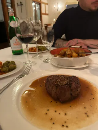 Restaurante – BookNoFees: foto de la opinión de Valentina Pfenning sobre Ristorante La Fenice