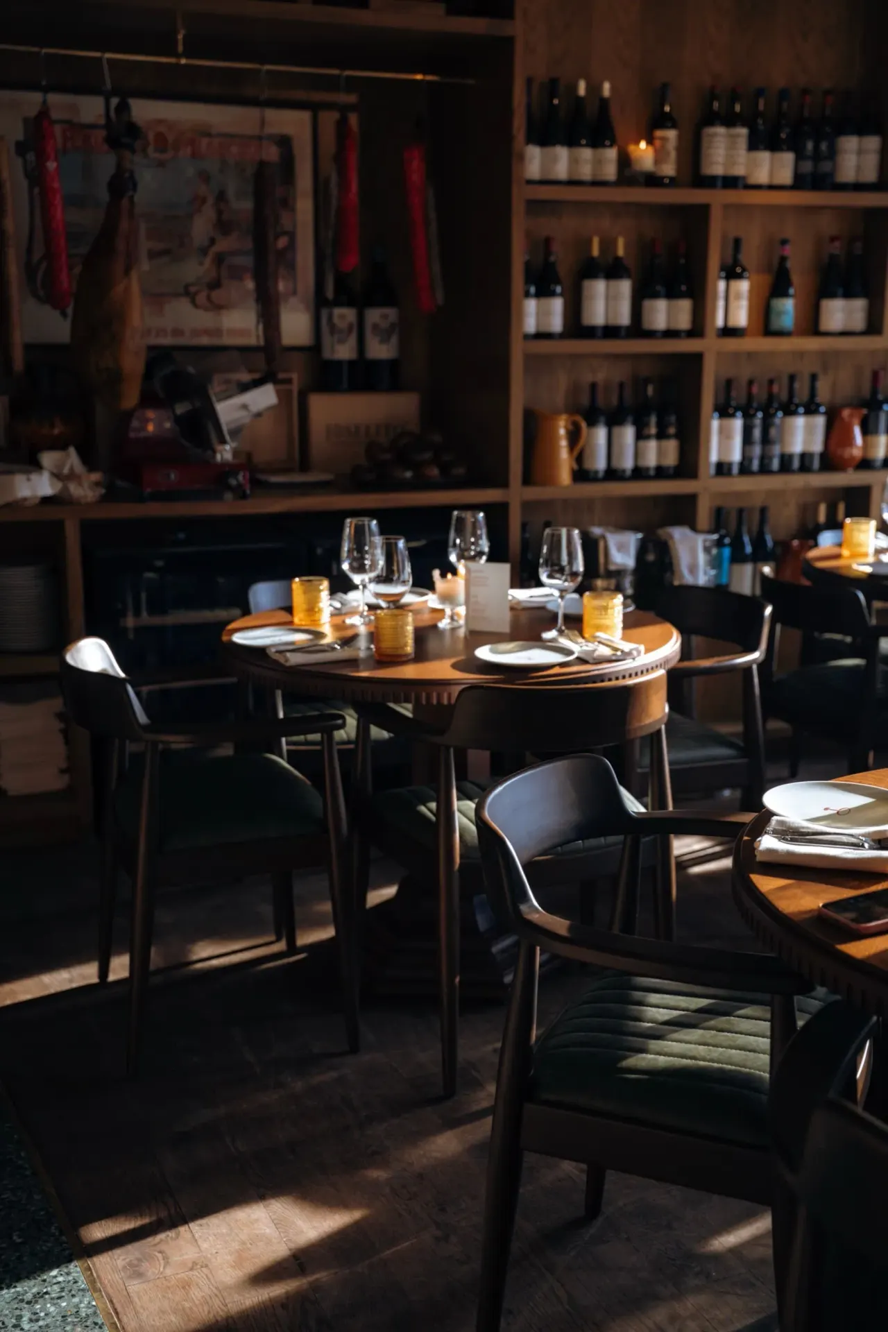BookNoFees: Restaurante – Mesa Mesa – Amsterdam – Mesa Mesa Español de América Latina (es-419), foto 1