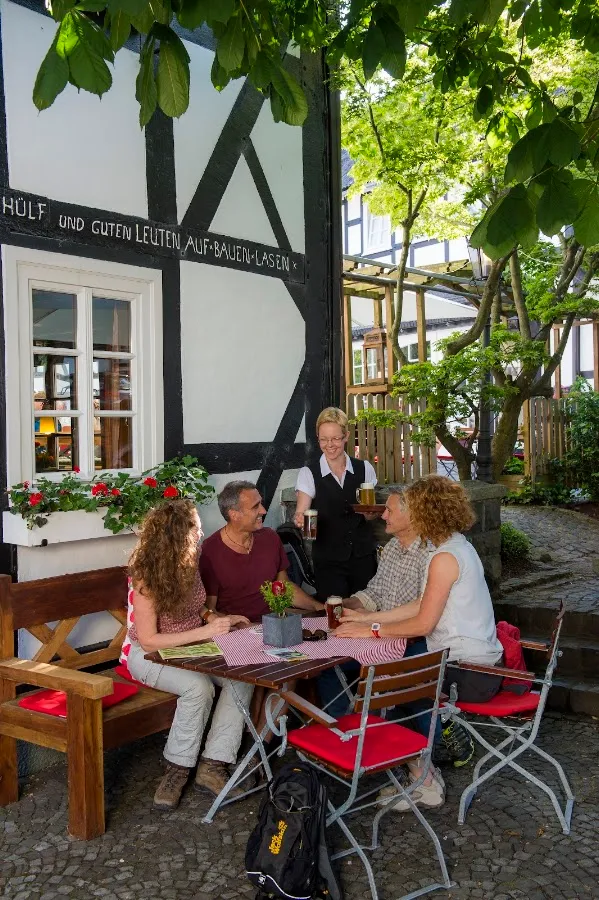 BookNoFees: Gasthaus Esseltal, Eslohe