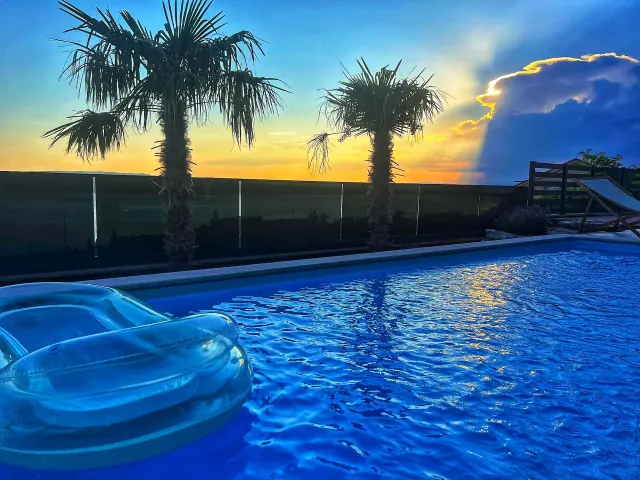 BookNoFees: Villa con piscina privada de agua salada y vista al mar – Crikvenica, Selse
