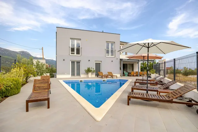 BookNoFees: Villa Mila Kastela - Departamento – Kaštel Novi