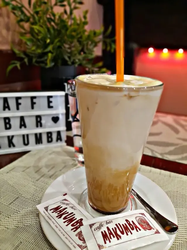 BookNoFees: Cafetería – Cafe bar Makumba – Zagreb – Café Bar Makumba, foto 2