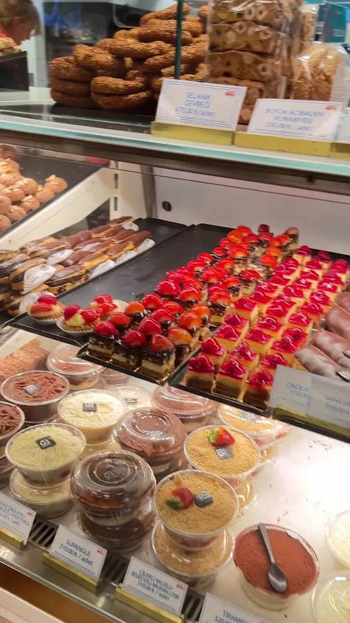 BookNoFees: Panadería – Beyaz Fırın Suadiye – Istanbul – Panadería Beyaz de Suadiye, foto 3