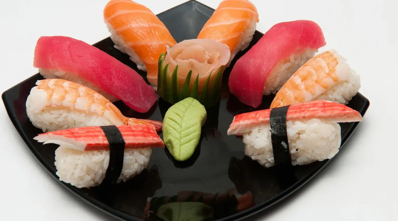 BookNoFees: Restaurante – Sushi Express – Sofia – Sushi Express, foto 1