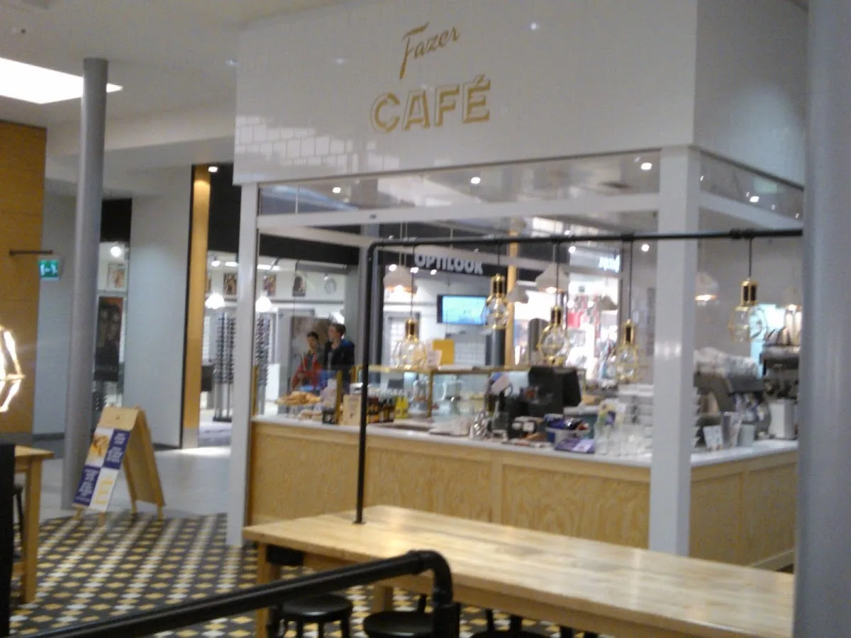 BookNoFees: Cafetería – Fazer Café – Helsinki – Preparar café, foto 1