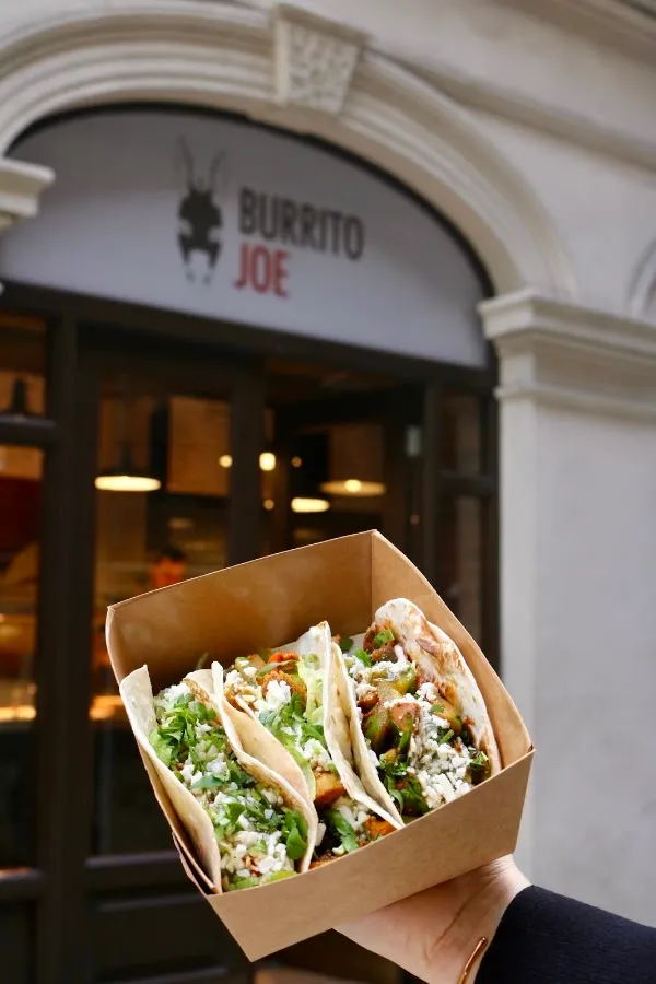BookNoFees: Bar de tapas – Burrito Joe – London – Burrito Joe, foto 3