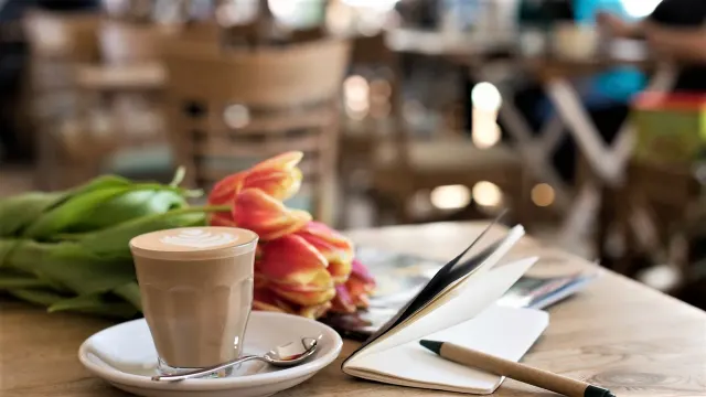 BookNoFees: Cafetería – Ecocafe – Budapest – Café ecológico, foto 3