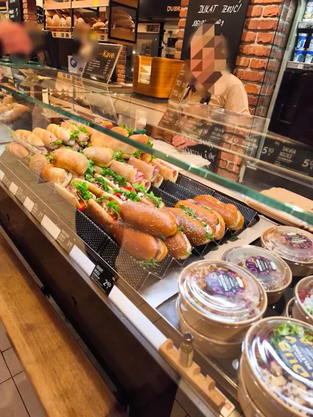 BookNoFees: Panadería – Dubravica – Zagreb – Dubravica, foto 2