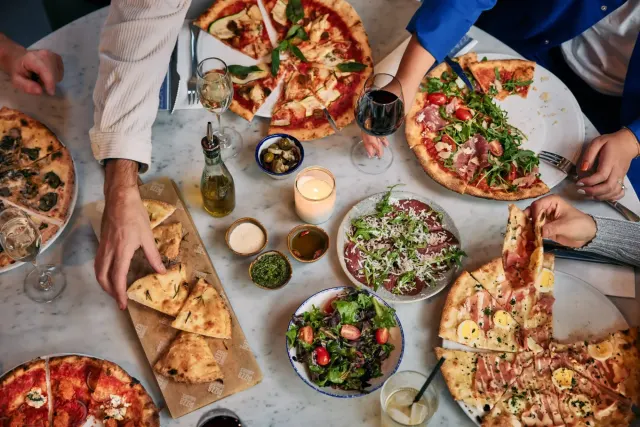 BookNoFees: Restaurante – De Pizzabakkers – Amsterdam – Los pizzeros, foto 2