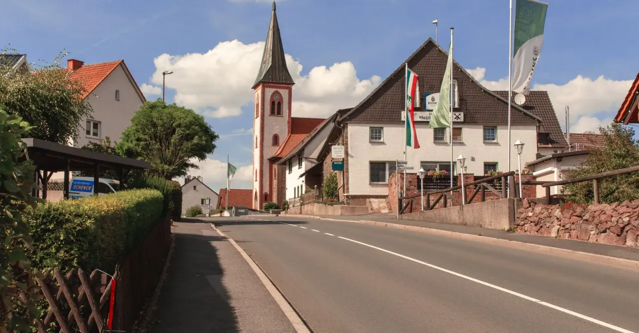 BookNoFees: Restaurante – Landgasthof Hölzer – Fröndenberg – Landgasthof Hölzer, foto 1