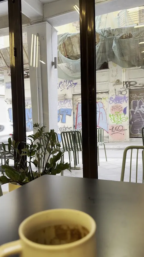 BookNoFees: Cafetería – Third Place – Athens – Tercer lugar, foto 3