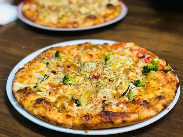 BookNoFees: Restaurante – Die Stadt Pizzeria – Wetter (Ruhr) – La pizzería de la ciudad, foto 3