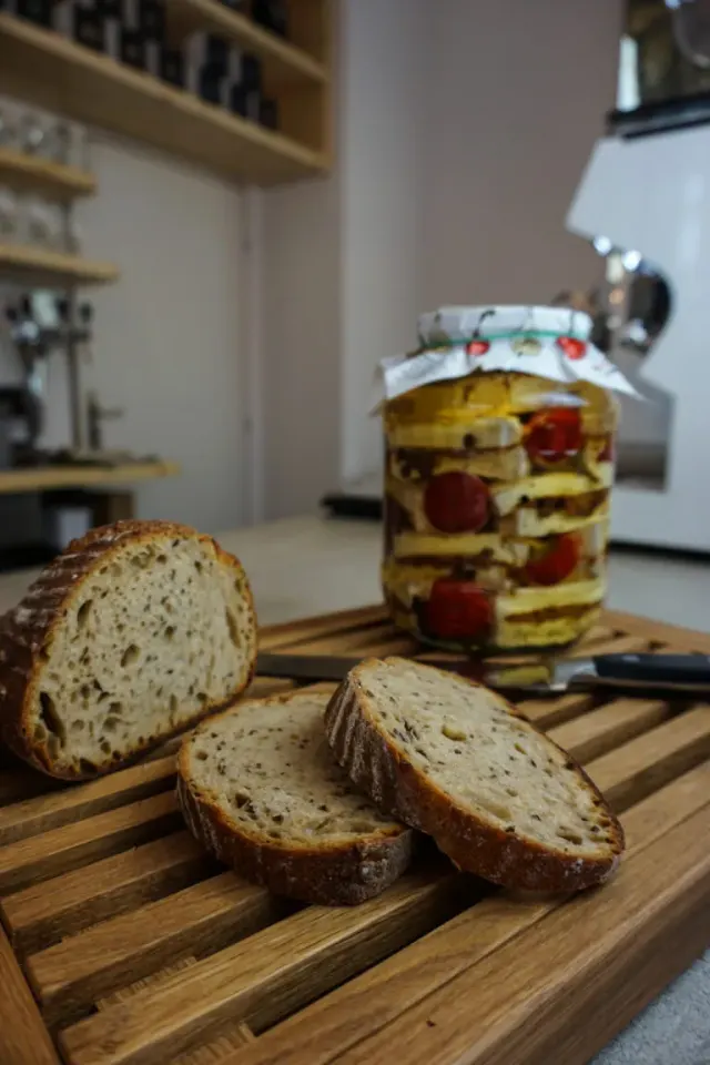 BookNoFees: Cafetería – Café Veloklasik – Prague – Café Veloklasik, foto 3