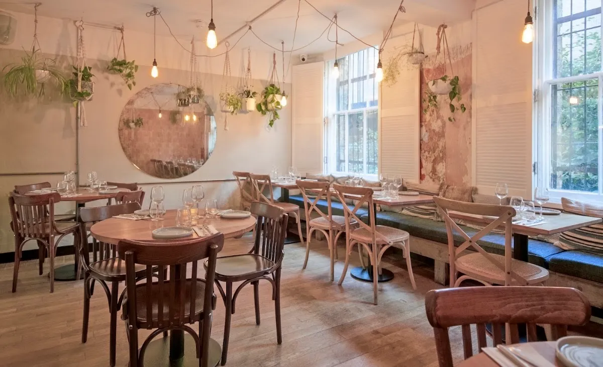 BookNoFees: Restaurante – Delamina East – London – Delamina Este, foto 1