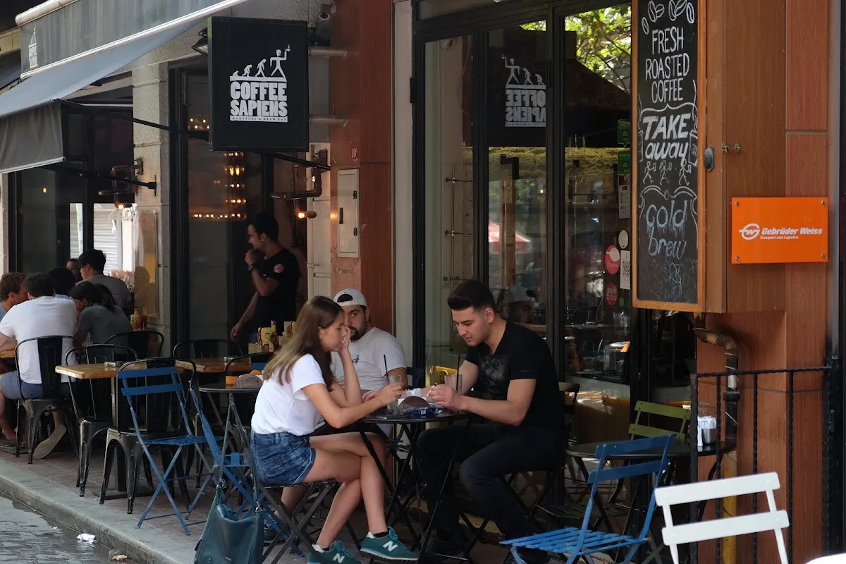 BookNoFees: Cafetería – Coffee Sapiens – Istanbul – Coffee Sapiens, foto 1