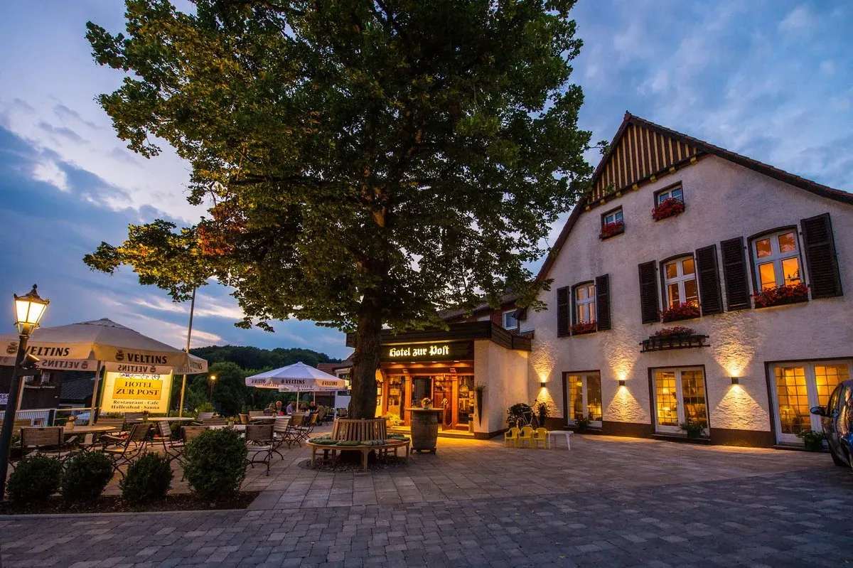 BookNoFees: Restaurante – Restaurant zur Post – Balve-Eisborn – Restaurante Zur Post, foto 1