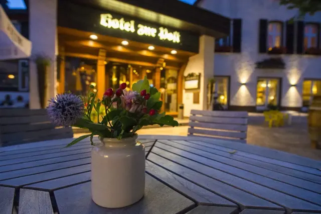 BookNoFees: Restaurante – Restaurant zur Post – Balve-Eisborn – Restaurante Zur Post, foto 3