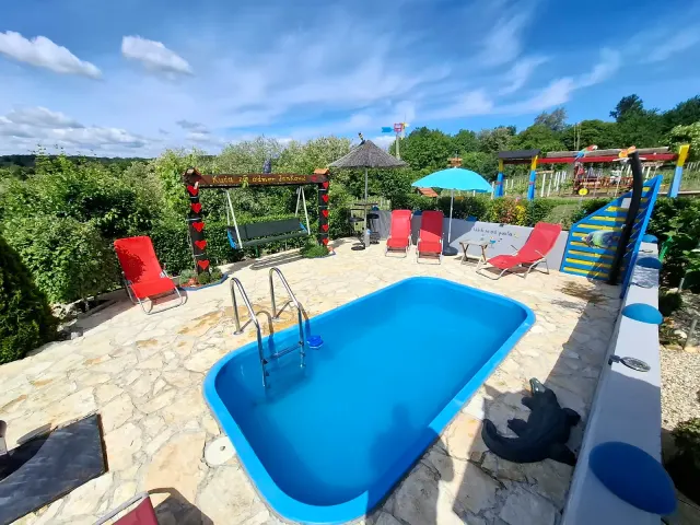 BookNoFees: alojamiento de vacaciones en Ludbreg – Casa de vacaciones con piscina y sauna