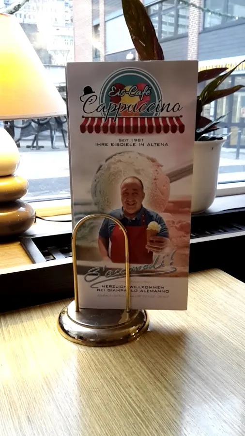 BookNoFees: Restaurante – Eiscafé Cappuccino – Altena – Eiscafé Cappuccino, foto 3