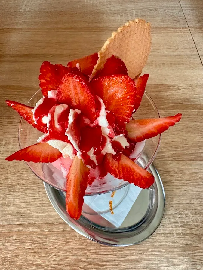 BookNoFees: Restaurante – Eis Café Cortina – Sprockhövel – Aquí está Café Cortina, foto 1