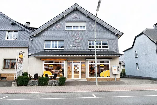BookNoFees: Panadería – Bäckerei Café Adolph – Bestwig – Panadería Café Adolph, foto 1