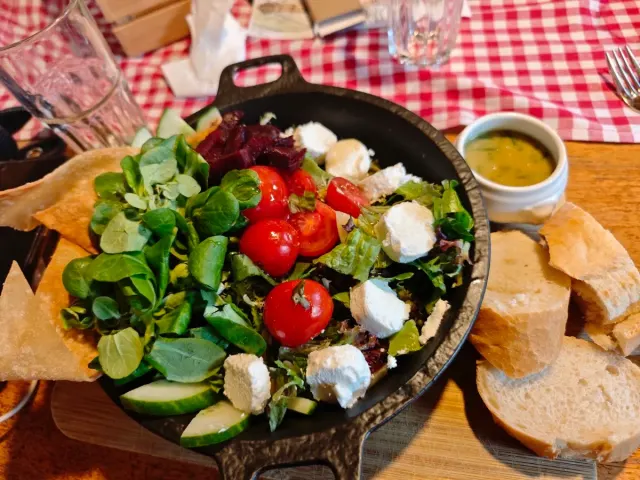 BookNoFees: Restaurante – Bavaria Alm (Gastro & Alm GmbH) – Herne – Bavaria Alm (Gastro & Alm GmbH), foto 2