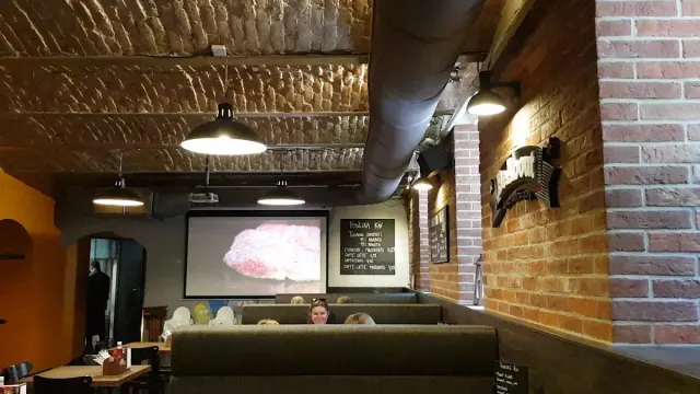 BookNoFees: Restaurante – BeAbout – Bratislava – Be About, foto 3